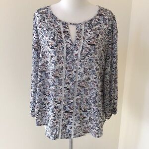 Collective concepts large white paisley L/S blouse
